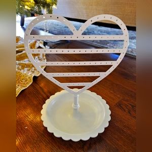 Heart Shaped Jewely Organizer 10.5Hx8.5W×7.5D in inches